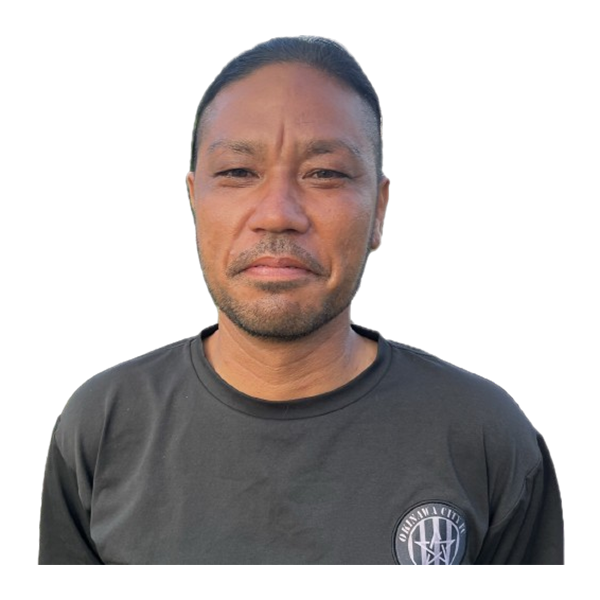 コーチ　崎浜　秀太